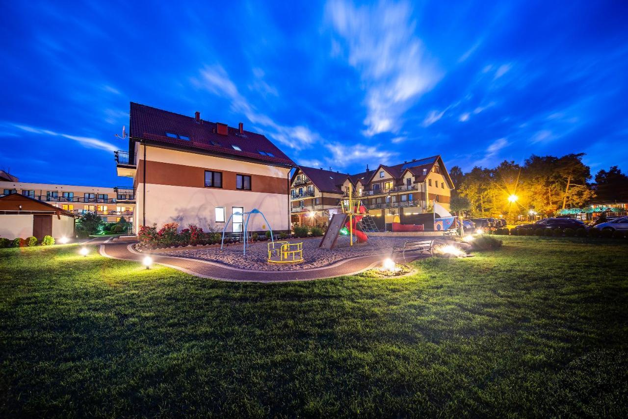 Dom Wypoczynkowy Rejs Łeba Buitenkant foto
